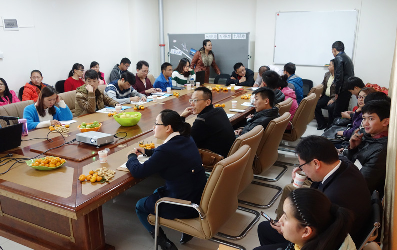目前天度客戶沙龍已順利舉行4期，我們將一直秉承全公益、凈干貨、不推銷產(chǎn)品的理念，助力天度新老客戶開展網(wǎng)絡(luò)營銷和移動互聯(lián)網(wǎng)營銷。